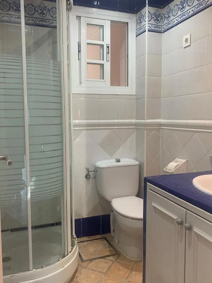 Chalet Adosado, 3 Habitaciones Malaga