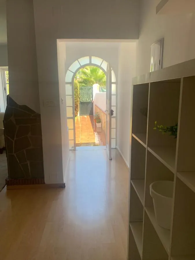 Chalet Adosado, 3 Habitaciones Malaga Holiday home
